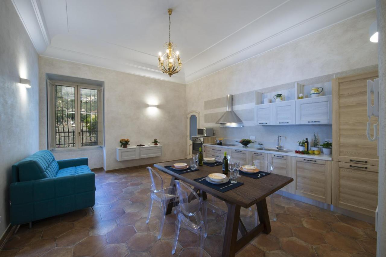 Amore Rentals - Casa Volte Alte Positano Exterior photo